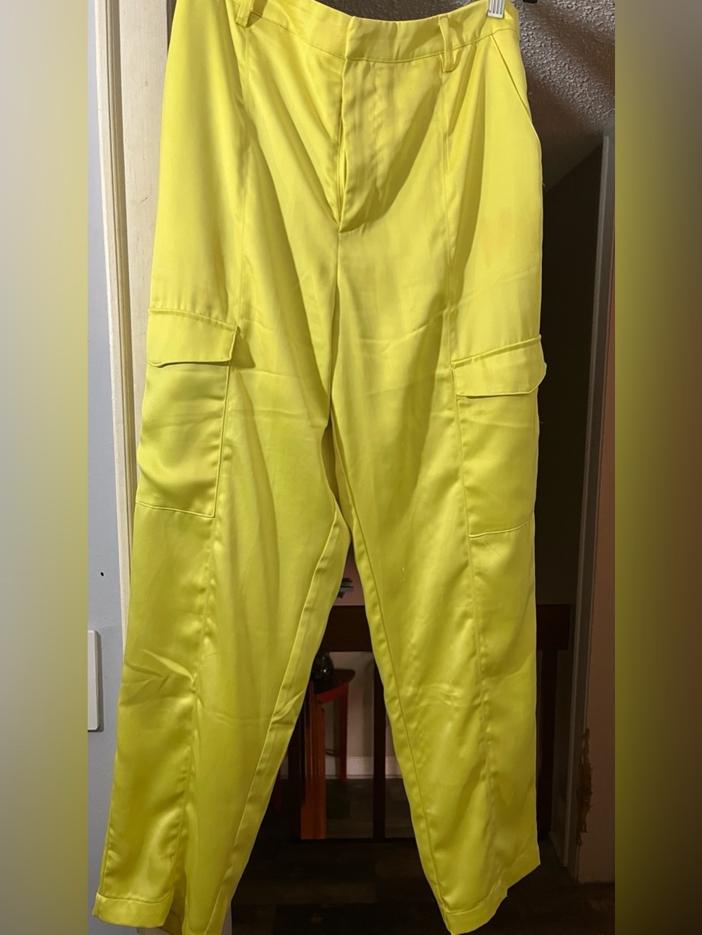 House of Harlow 1960 Bright Yellow Women’s Cargo Straight-Leg Pants
